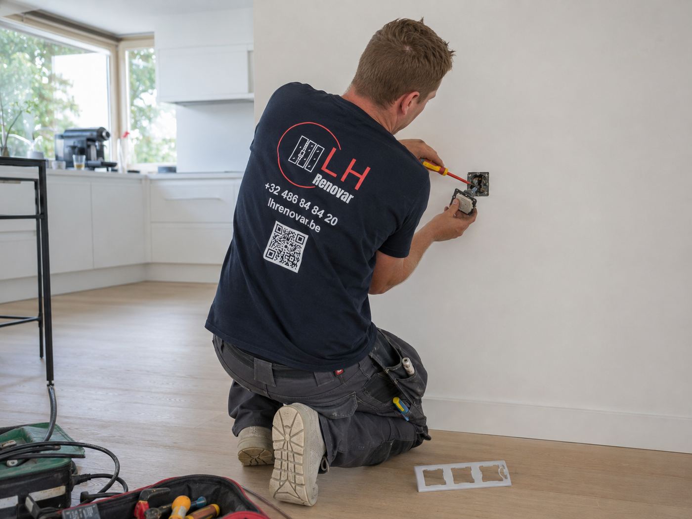 Foto: elektricien aan het werk